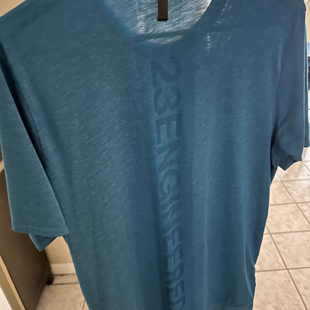 Nike Jordan jumpman 23 medium men’s tshirt with front pocket - Picture 3 of 4